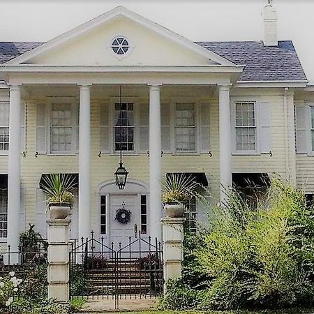 The Lake Manor Bed and Breakfast Morgantown Εξωτερικό φωτογραφία