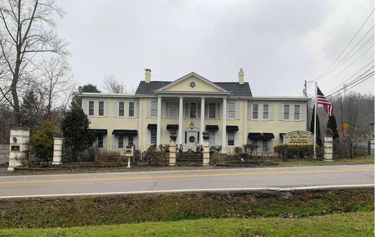 The Lake Manor Bed and Breakfast Morgantown Εξωτερικό φωτογραφία