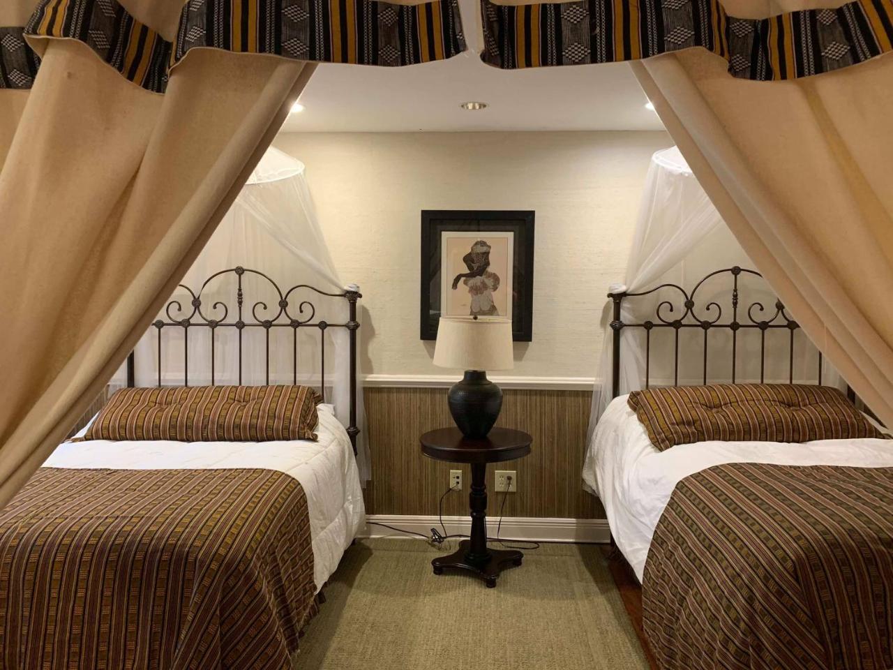 The Lake Manor Bed and Breakfast Morgantown Εξωτερικό φωτογραφία